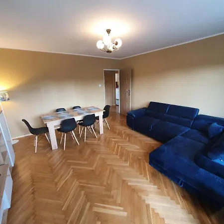 Apartment Cozy Sunny